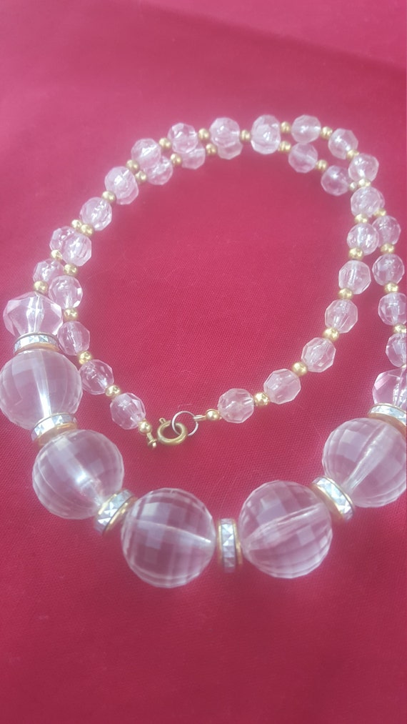 Pink Faceted Lucite Graduated Beaded Gold Tone Sp… - image 1
