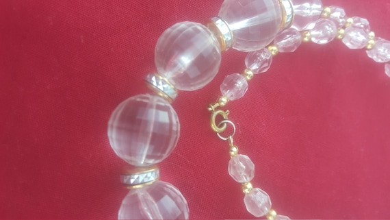 Pink Faceted Lucite Graduated Beaded Gold Tone Sp… - image 2