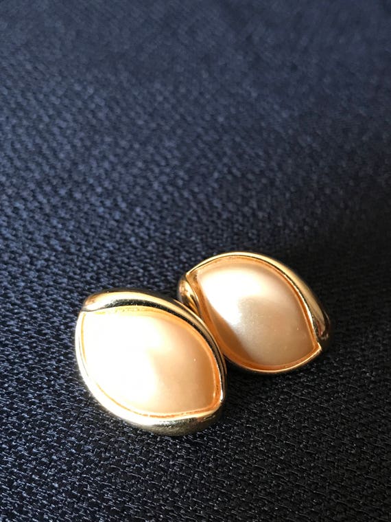 Napier Gold Tone Faux Pearl ,Post (Pierced) Earri… - image 3