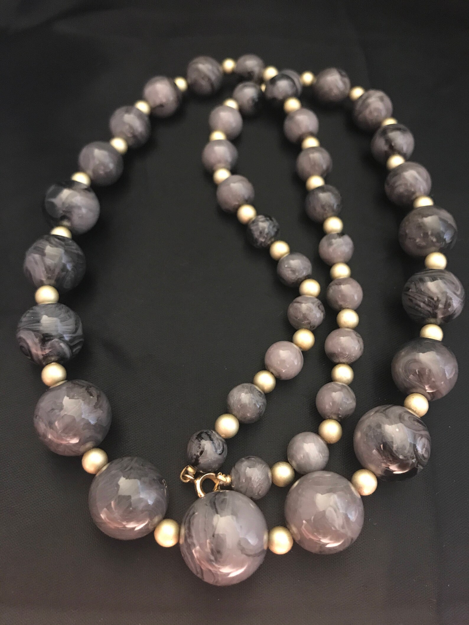 Vintage Gray & Black Marble Lucite Beaded Retro Mod Necklace - Etsy