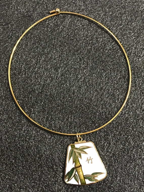 Vintage Cloisonne Pendant -Gold Tone Wire Choker N