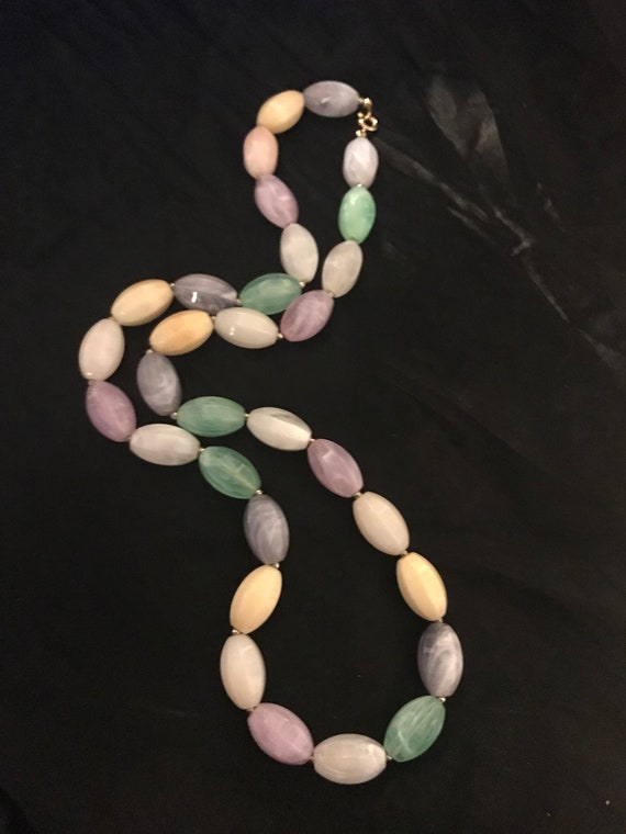 Vintage Swirl Pastel Lucite Beads Mod Necklace-Sp… - image 2