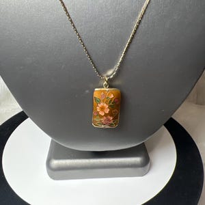 Vintage Puffy Floral Cloisonne Pendant With Gold Plated Chaine Necklaces