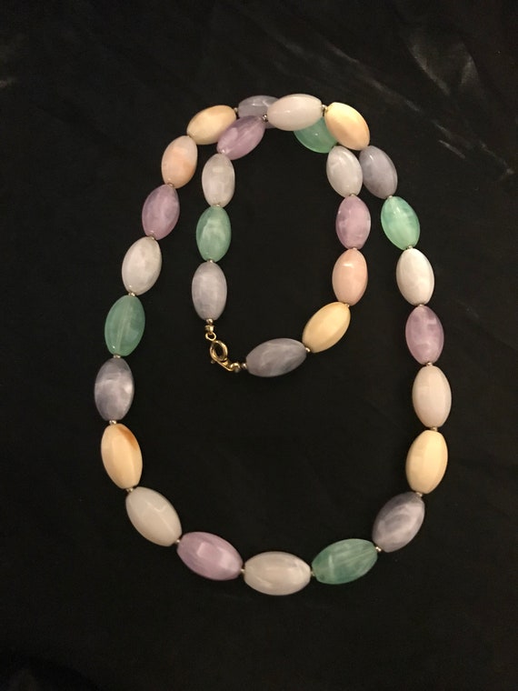 Vintage Swirl Pastel Lucite Beads Mod Necklace-Sp… - image 3
