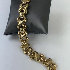 Erwin Pearl Gold Tone Kisses And Hugs X’s and O’s Bracelet 80s Designer Signed Jewelry