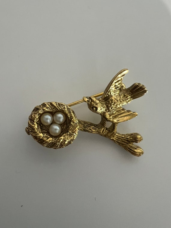 Vintage Bird Nest Gold Plated W/Faux Pearl Figural