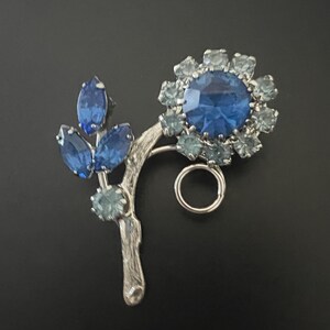 Vintage Ice Blue And Ice Blue Rhinestone Rhodium Plate Flower Brooch/Pin