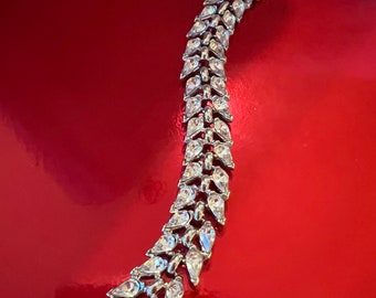 Crown Trifari Tear Drop Crystal Rhinestone Silver Link