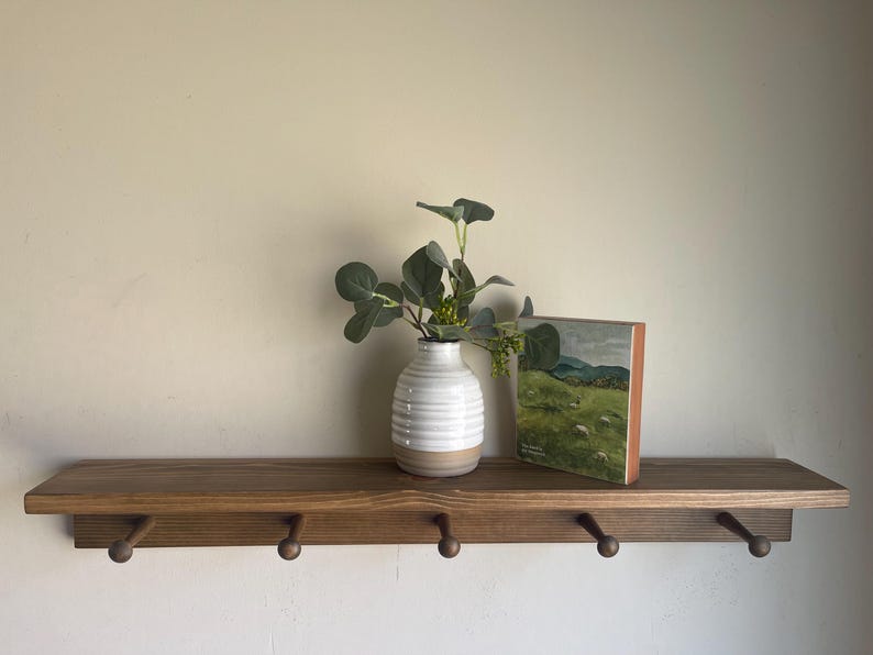 Handcrafted Solid Pine Peg Shelf: Entryway Coat Rack/Wall Shelf with Hooks/Entryway Organizer Shelf/Shaker Peg Shelf/Bathroom Towel Shelf Bild 2