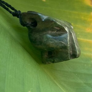 Beautiful large peace Guatemalan JADE Mexican design handcarved Jaguar pendant (necklace)