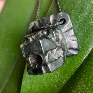 Natural LARGE Guatemalan Jade, Mexican design , aztecan style Quetzalcoatl (Flying serpent) pendant / necklace