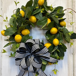 Lemon Wreath~Lemon with Greenery Wreath~kitchen wreath~window pane wreath~mirror wreath~fruit wreath~citrus wreath~kitchen decor~lemons