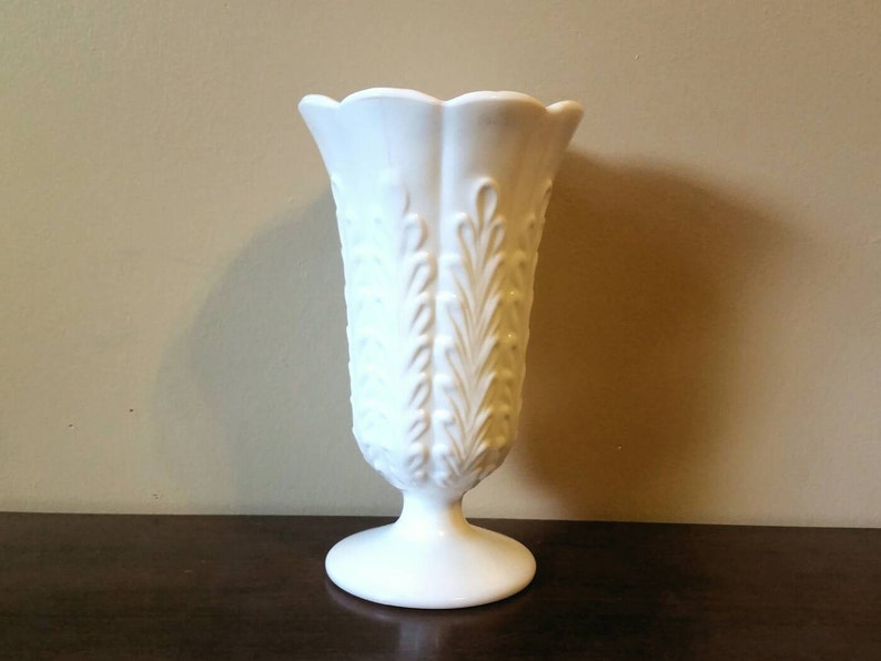 Vintage Eo Brody M5200 Vase Vintage Milk Glass Vase Eo Brody Etsy