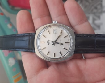 Hermoso reloj automático Alfa