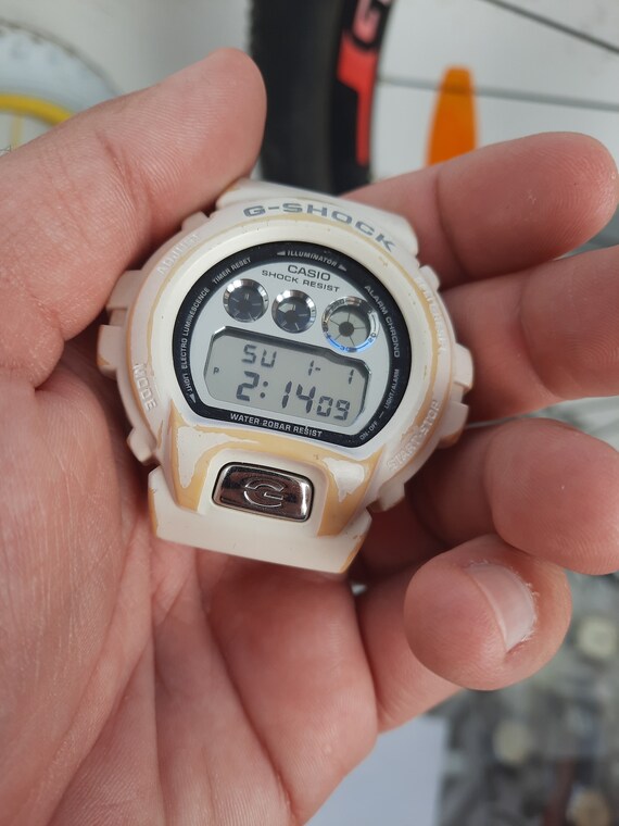 Casio G-shock DW6900MR - Etsy