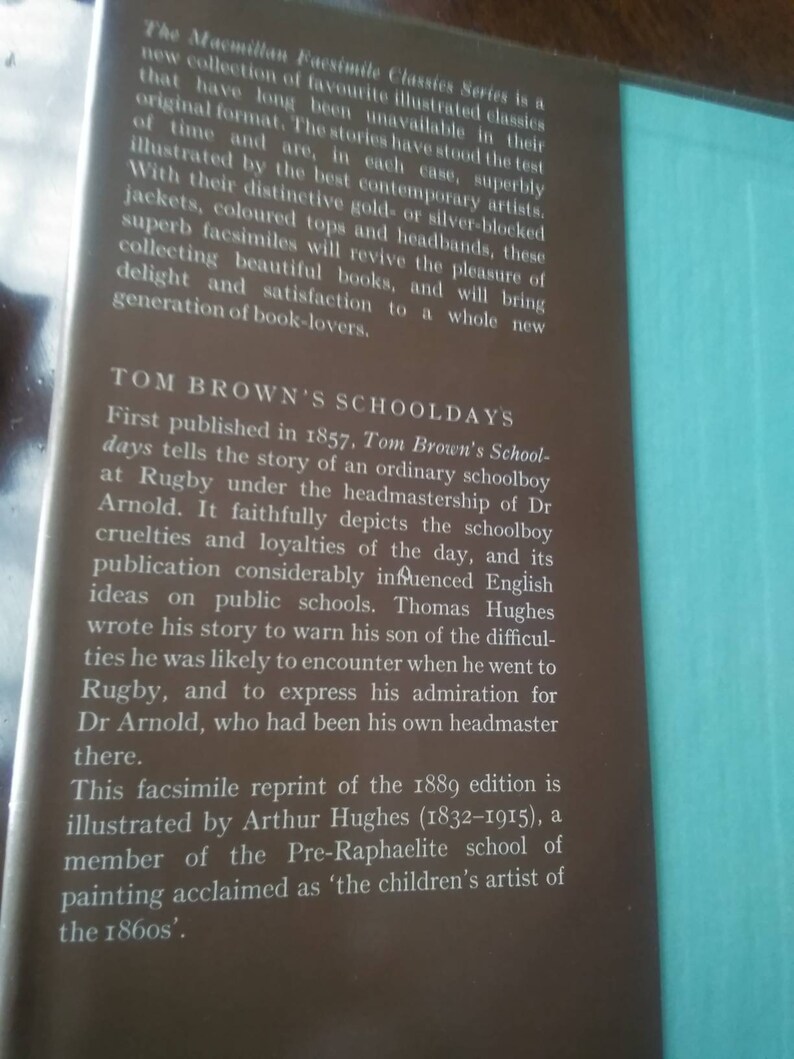 Libro antiguo - Los días escolares de Tom Brown por un antiguo alumno (1857, historia de Rugby) de Thomas Hughes (1979 Classic MacMillan & Co.) imagen 8