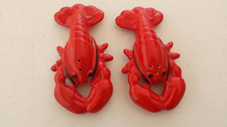 Lobster Salt /& Pepper Set 1940-60s Japan Vintage bright Red collectible mid century kitchenalia GC