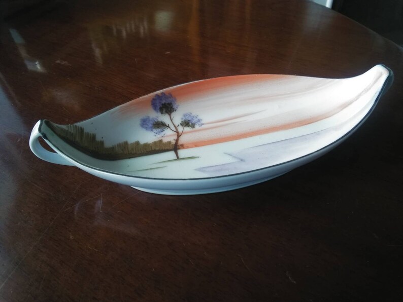 Vintage Hand Painted dish gondola shaped Midcentury Japan tranquil rural scene approx 7 inches GC