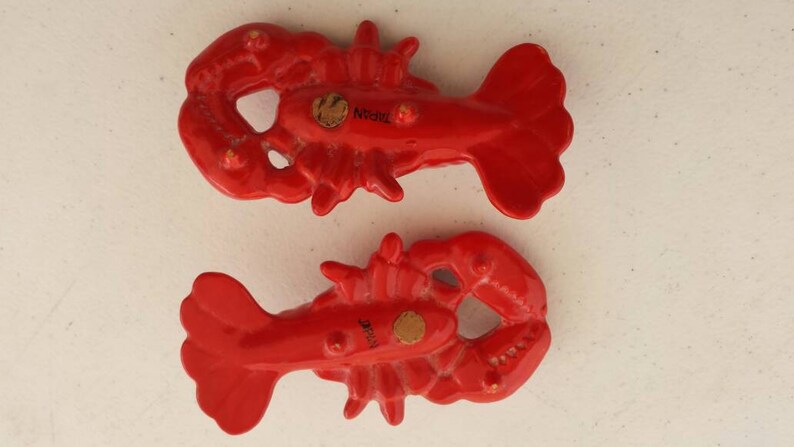 Lobster Salt /& Pepper Set 1940-60s Japan Vintage bright Red collectible mid century kitchenalia GC