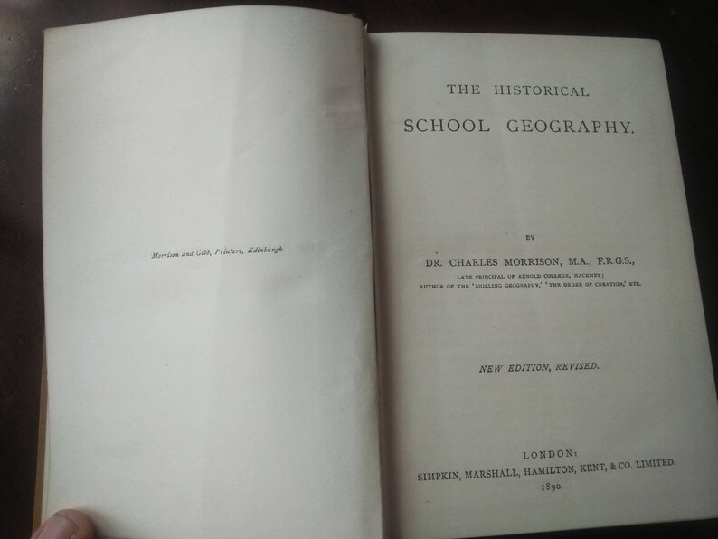 Libro antiguo - Los días escolares de Tom Brown por un antiguo alumno (1857, historia de Rugby) de Thomas Hughes (1979 Classic MacMillan & Co.) imagen 3