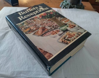 Libro de cocina de chefs antiguos, década de 1980, bufés y recepciones, gran manual práctico para grandes reuniones, utilizado en catering y menús universitarios, recetas e instrucciones