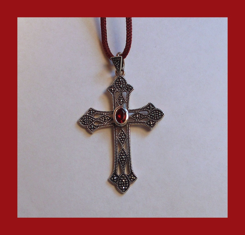 GARNET /& MARCASCITE CROSS \u2013 Vintage Sterling Silver Pendant \u2013 New Old Stock