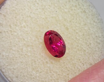 PALA CALIFORNIA TOURMALINE – 6.8 x 4.5 mm Oval – Rubellite - Natural & Untreated - Vintage Material pre-1980 – Rarity - Made in Germany