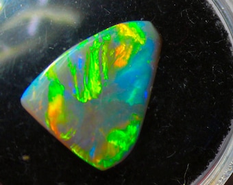 AUSTRALIAN BLACK OPAL - Classic Lightning Ridge Black Opal – 15 x 12 mm Freeform Shaped Cabochon - Natural & Untreated - Made in Maine