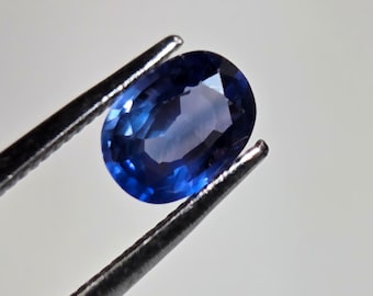 BLUE THAI BICOLOR Sapphire – 7 x 5 mm Oval – Medium Blue Color - Natural and Untreated Not Fracture Filled - Made Between Thailand & Maine