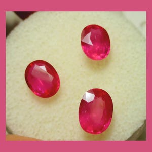 KENYAN RUBY PARCEL – 3pcs – 8 x 6 mm Facetted Ovals – Thai Cut – Fracture Filled – New Old Stock - Eddie’s Pick