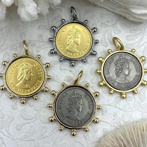 Queen Elizabeth II Coin Pendant, Queen Elizabeth Replica Coin, Royal Coin Pendant, Vintage Coin, Reproduction Coin 4 Styles Fast Ship
