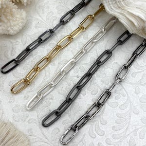 Kabelkette Glatt Oval mit dem Fuß verkauft. 18mmx7.5mm. Draht 2 mm. Galvanisiertes unedles Metall, 6 Ausführungen verfügbar. Schneller Versand