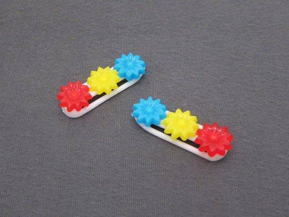 1970's vintage hair clip PAIR, multicolor red/yel… - image 3