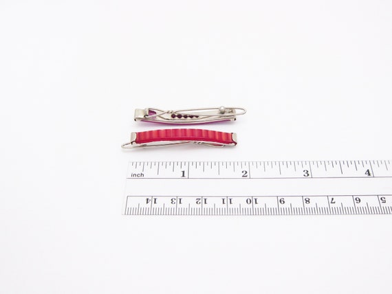 1980's vintage hair clip PAIR, 1.8" striated red/… - image 2