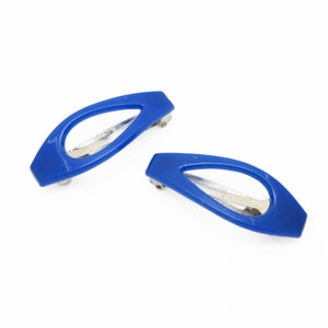1970&#39;s vintage barrette hair clip PAIR, 2.2&quot; blue plastic TEARDROP cutout barrettes, automatic clasp, thick hair barrettes