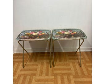 Vintage Metal TV Trays Set of 2 Floral Folding Snack Tables Retro Grannycore MCM