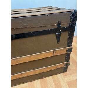Vintage WOOD STEAMER TRUNK chest coffee table storage box antique brown tv stand Bild 15