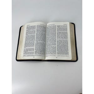 The Living Bible Paraphrased 1971 Tyndale House Black Cowhide Leather Binding zdjęcie 11
