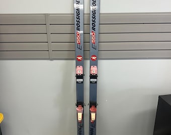 Vintage SNOW SKIS Pair wall art cabin decor set man cave sports gray Rossignol 550 laminate