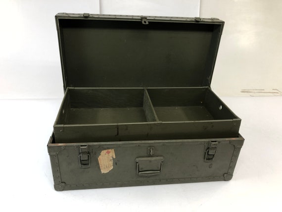 foot locker luggage trunk