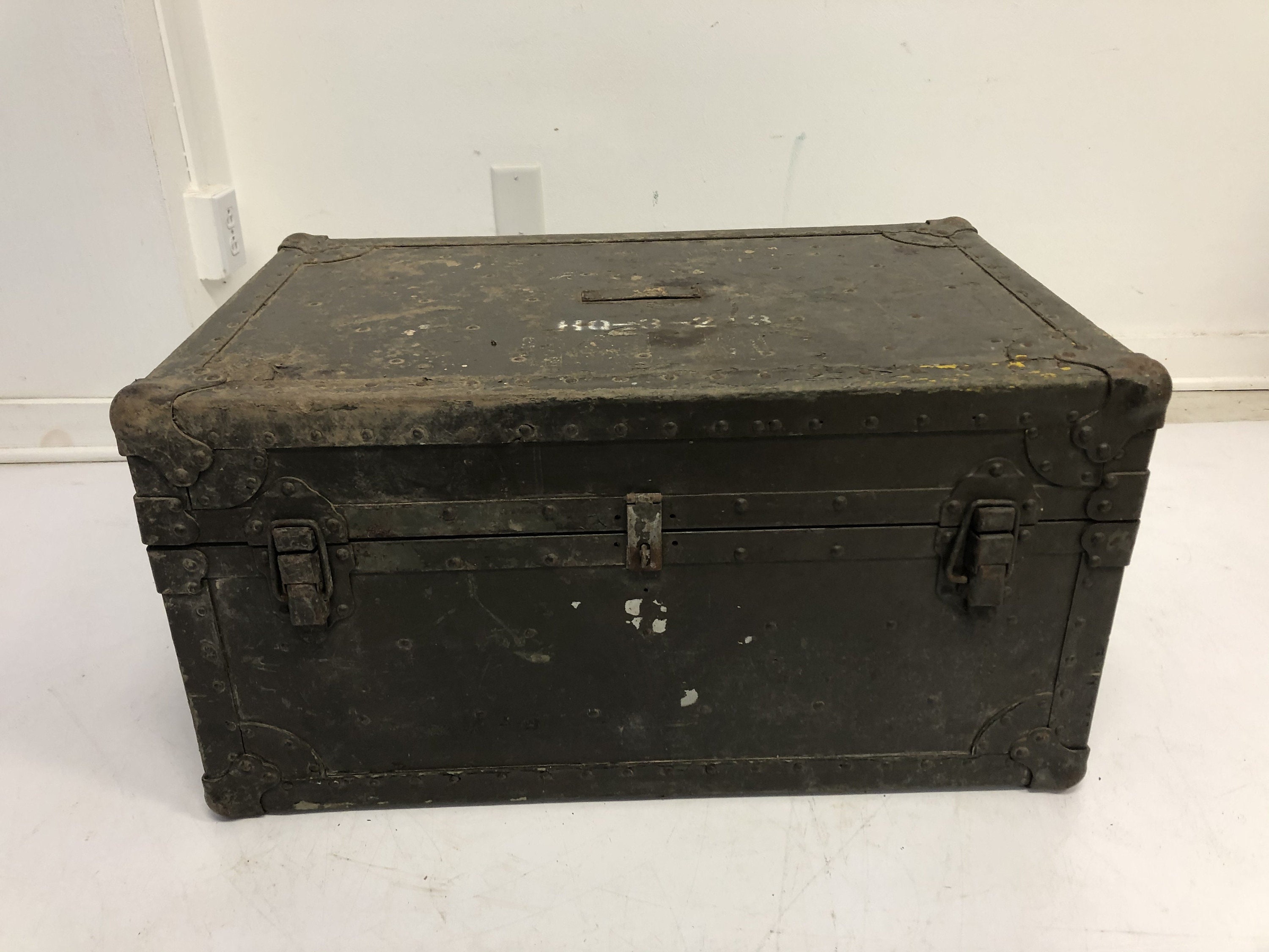 Vintage Military STORAGE TRUNK train luggage GREEN flat top Etsy