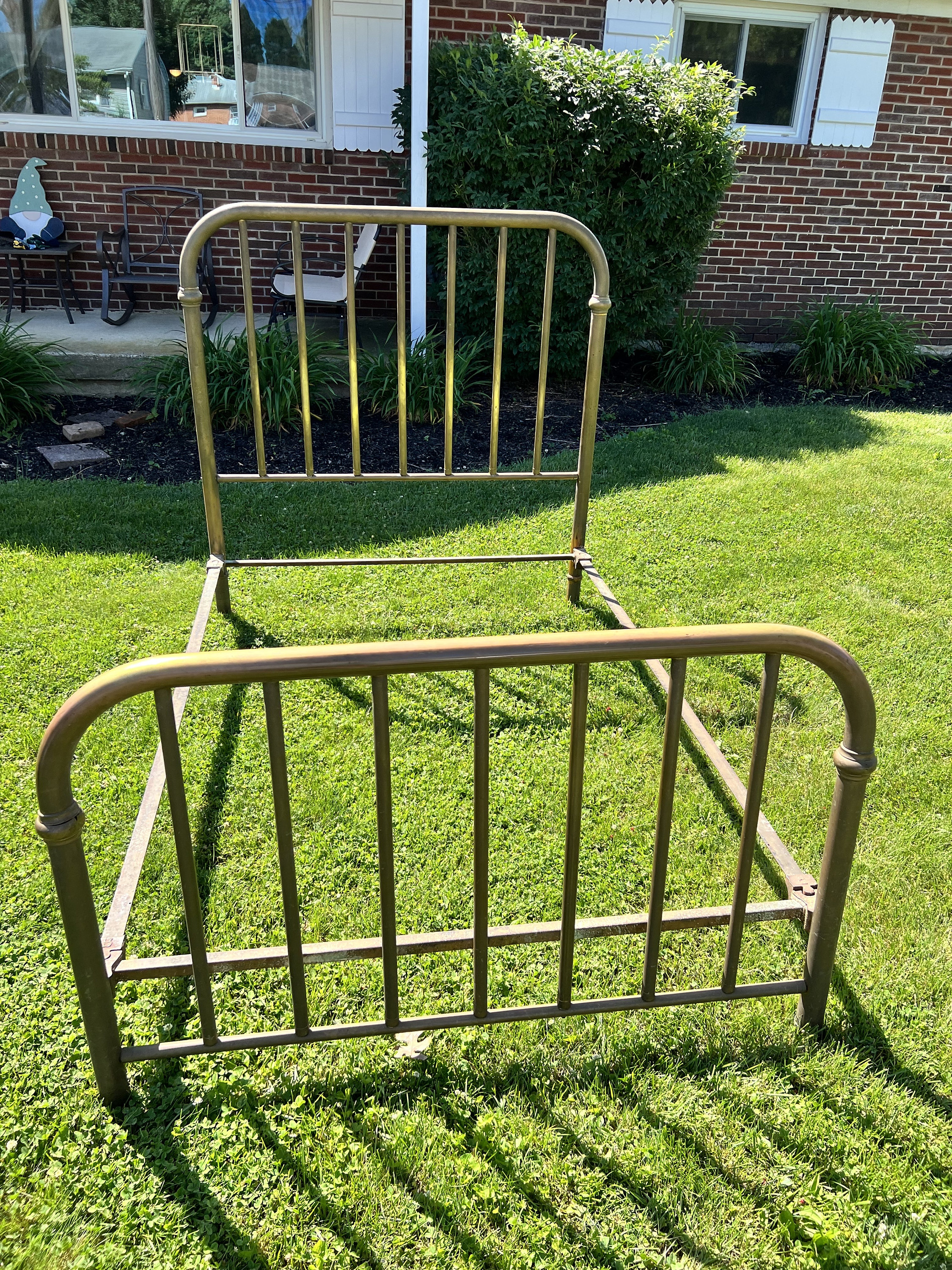 Vintage 2024 brass bed