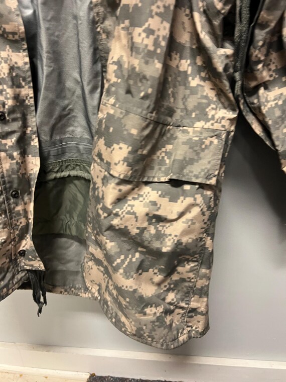 USGI ECWCS Parka Medium Regular Universal Camoufl… - image 13