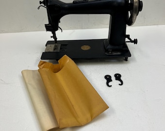 Vintage Wheeler & Wilson #9 Sewing Machine | Antique Cast Iron head | Home Decor D9 D-9