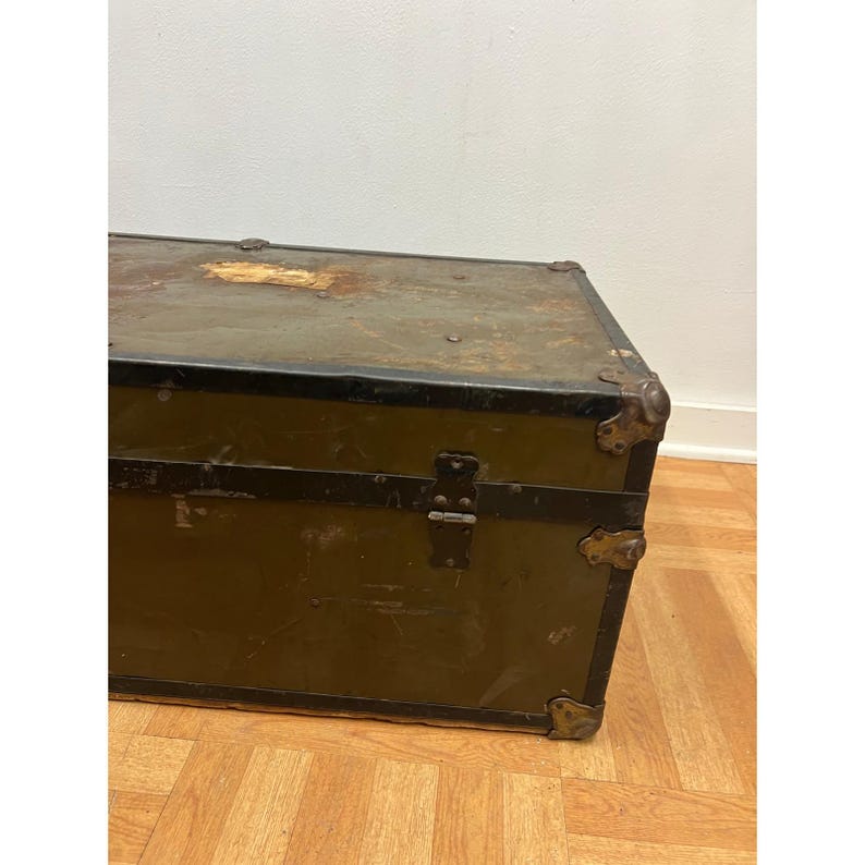 Vintage Military FOOT LOCKER Trunk chest storage green box army US soldier field image 6