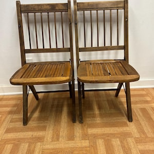 Vintage Wood FOLDING CHAIR PAIR lot mid century modern wedding church slat slatted bistro loft country farmhouse primitive set wooden
