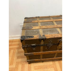 Vintage WOOD STEAMER TRUNK chest coffee table storage box antique brown tv stand 画像 2