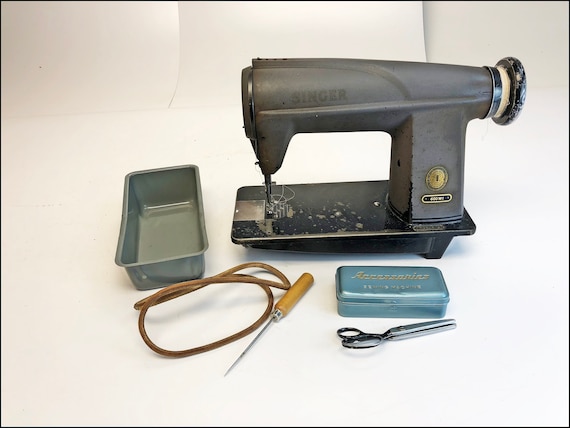 Vintage SINGER 40 WI Sewing Machine Commercial Head Leather Etsy Classy Singer Sewing Machine For Leather Vintage SINGER 40 WI Sewing Machine Commercial Head Leather Etsy Classy Singer Sewing Machine For Leather