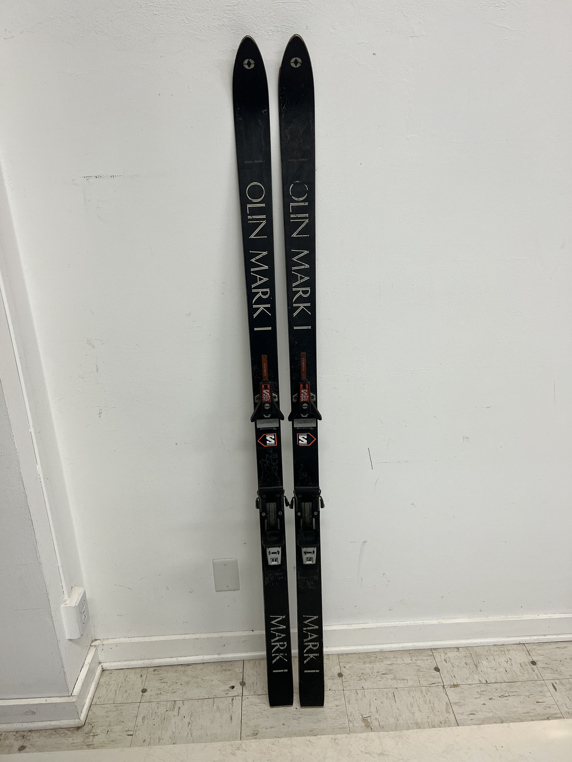 Vintage OLIN MARK I SKIS Pair 175cm 69