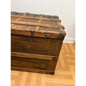 Vintage WOOD STEAMER TRUNK chest coffee table storage box antique brown tv stand 画像 10